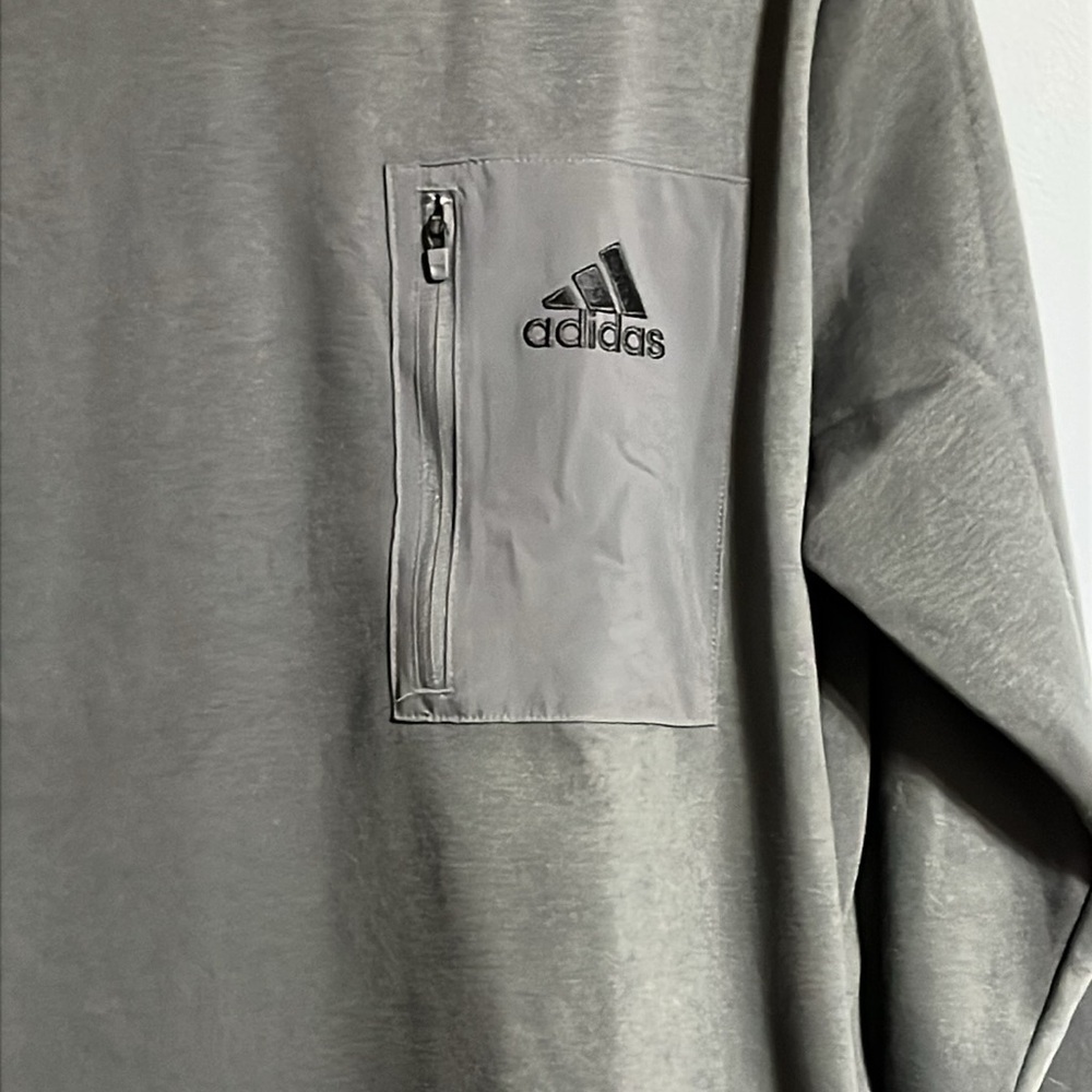 Adidas Men's Regular Fit Kangaroo Pockets Hoodie - Gray large - Picture 3 of 8